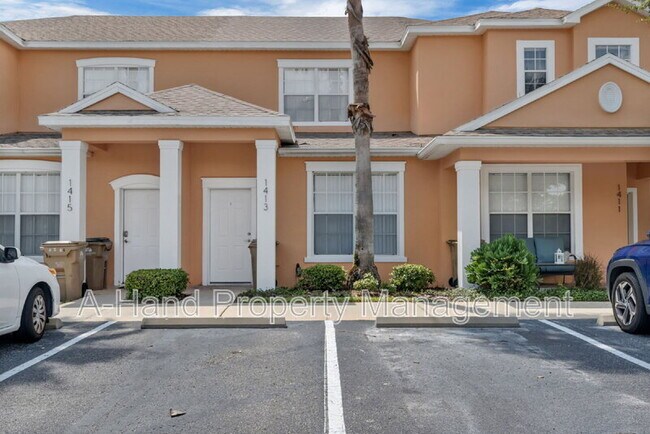 Foto del edificio - 1413 Retreat Cir