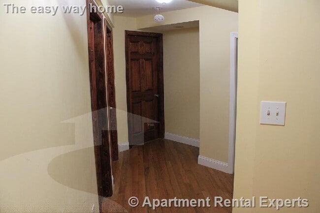 Photo - 154 Magazine St Apartment