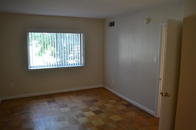 Foto del edificio - 8700 Manchester Rd