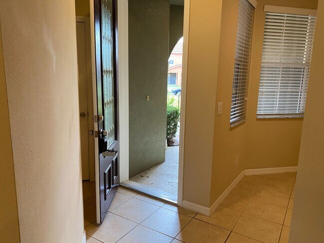 Foto del edificio - Townhome in Gated Community in the heart of Oviedo