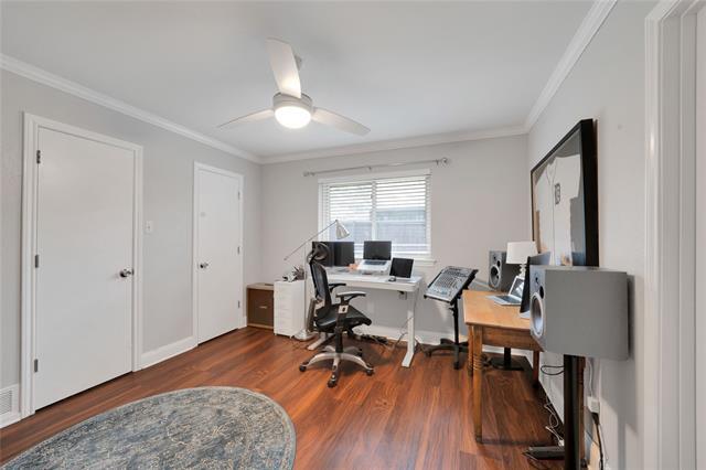 Building Photo - 2227 Timberwood