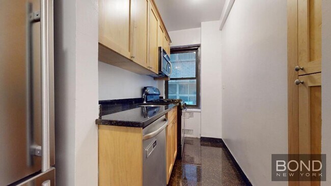 Foto del edificio - 141 E 56th St