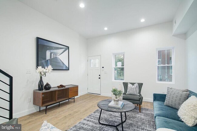 Foto del edificio - 840 Leland St