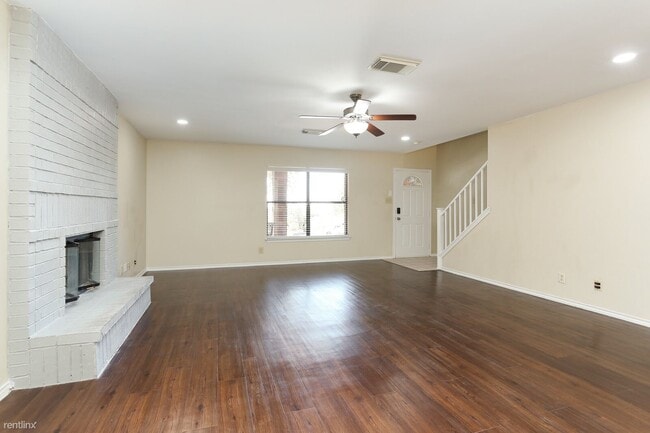 Building Photo - 4 br, 2.5 bath House - 15843 Secret Trails