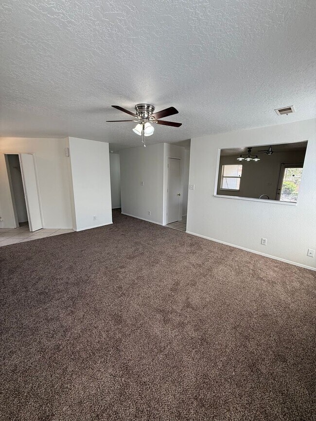 Foto del edificio - 629 Santa Fe Meadows Dr NE