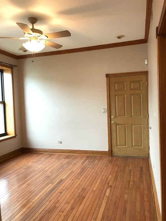 Building Photo - 2033 N Kimball Ave