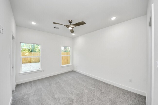 Building Photo - 9409 Caddo Rd