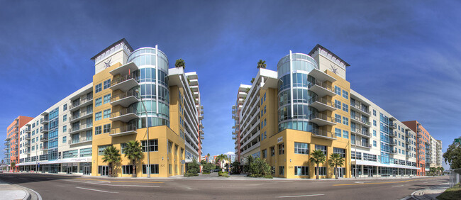 Building Photo - 1208 E Kennedy Blvd