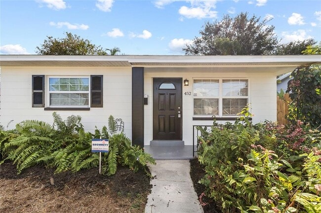 Building Photo - 452 45th Ave N