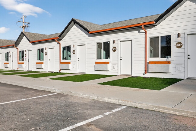 Building Photo - Rosewood Patio Homes