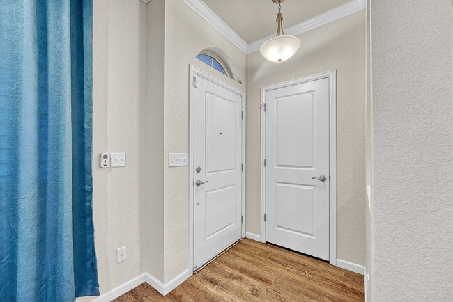 Building Photo - $2,699 - 2 Bed, 2.5 Bath Condo in Centenni...
