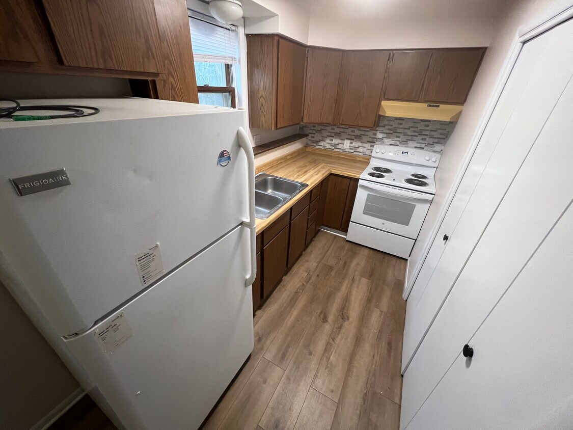 2302 N 6th St, Wausau, WI 54403 Apartments in Wausau, WI