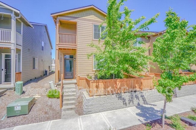 Photo - 15224 NE 70th St Townhome