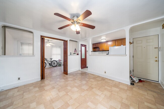 Dining Room/ Office - 912 Garden St