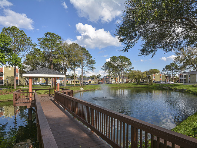 Pond with Dock and Walkways - Latigo 27