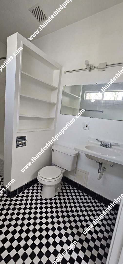 Foto del edificio - 2124 Oxford Ave SE