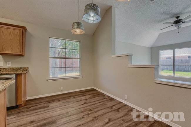 Building Photo - 4429 Spanish Oak Cir