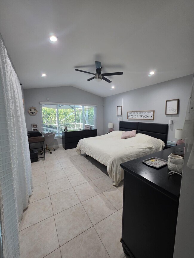 Foto del edificio - 1205 NW 50th St