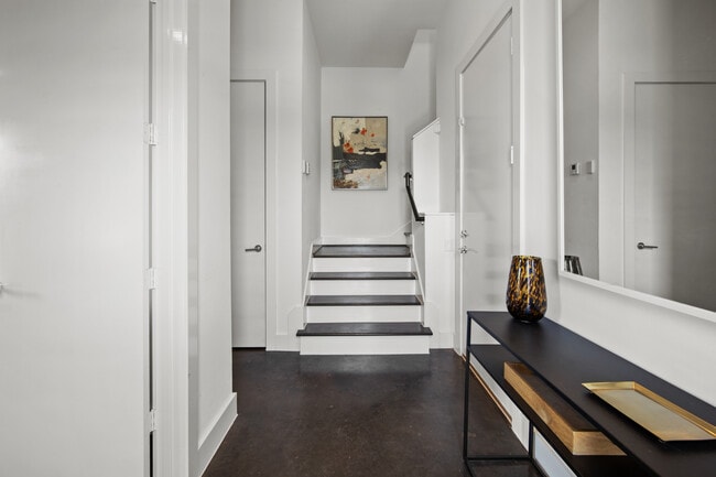 Building Photo - 2803 Decker Pl.