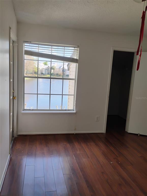 Foto del edificio - 1924 Lake Atriums Cir