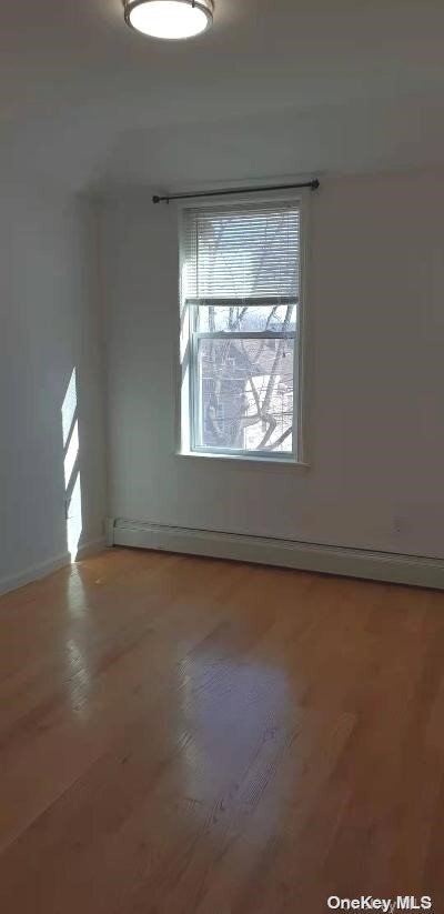 Building Photo - 914 College Point Blvd