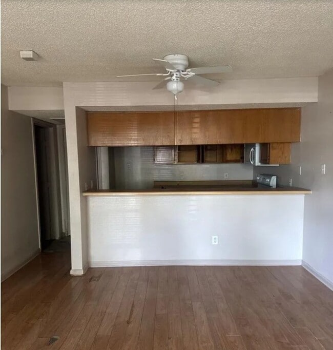 Building Photo - 6108 Abrams Rd