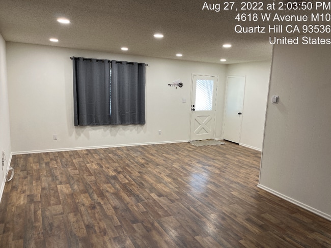 Building Photo - 4618 W Ave M10