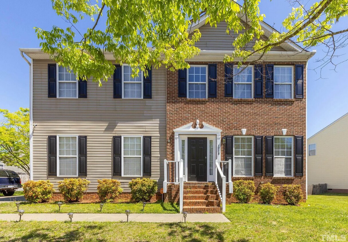 Foto principal - 1220 Marbank St