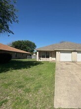 Building Photo - 904 Crymes Ln