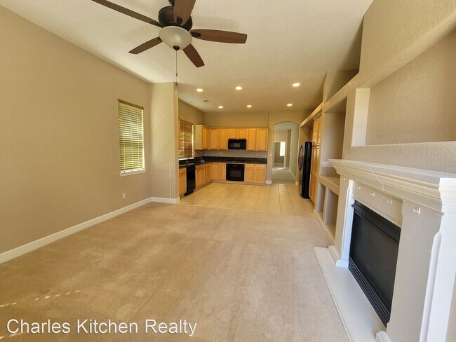 Building Photo - 3 br, 2.5 bath House - 3515 Long Drive