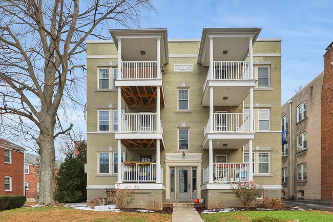 Foto del edificio - 40 Robin Rd