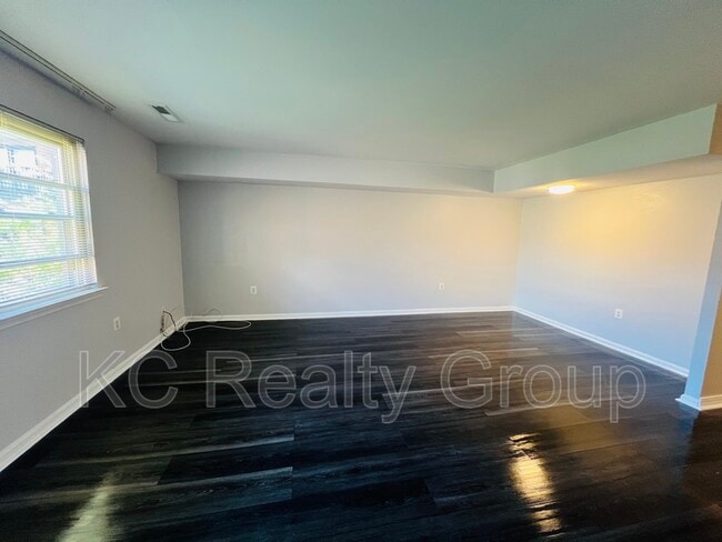 Building Photo - 404 N Armistead St