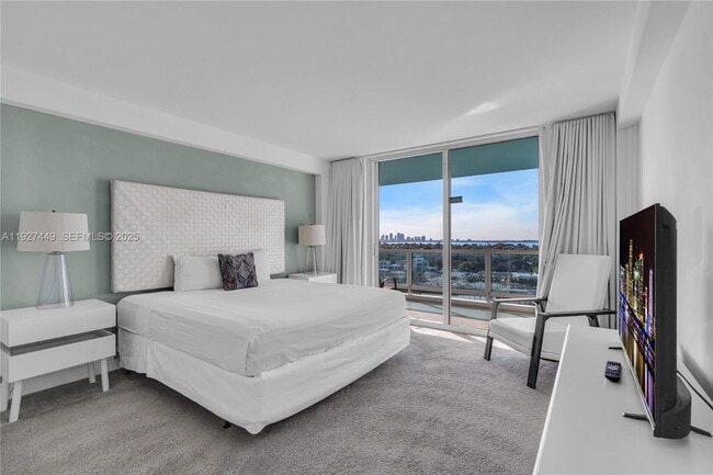 Foto del edificio - 5101 Collins Ave