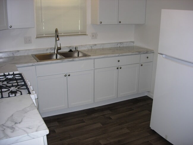 Building Photo - 1409 Blanchard Ave