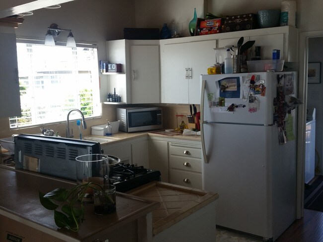 Kitchen - 33771 Street of the Violet Lantern