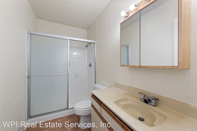 Foto del edificio - 2 br, 2 bath House - 5824 NE 75TH ST #D303