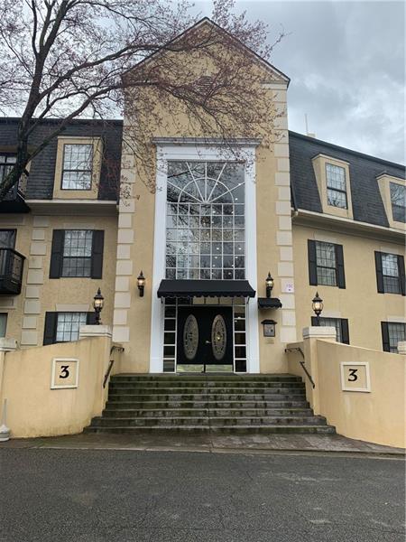 Foto del edificio - 3208 Pine Heights Dr NE