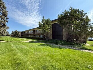 Building Photo - 39 King Arthur Ct