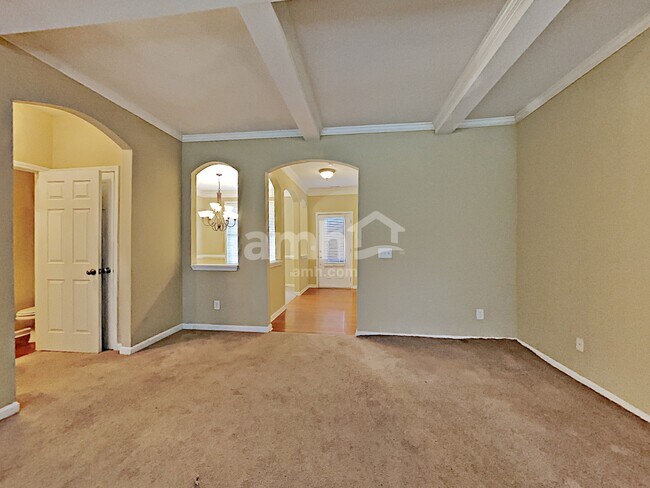 Building Photo - 2148 Newbury Oaks Drive
