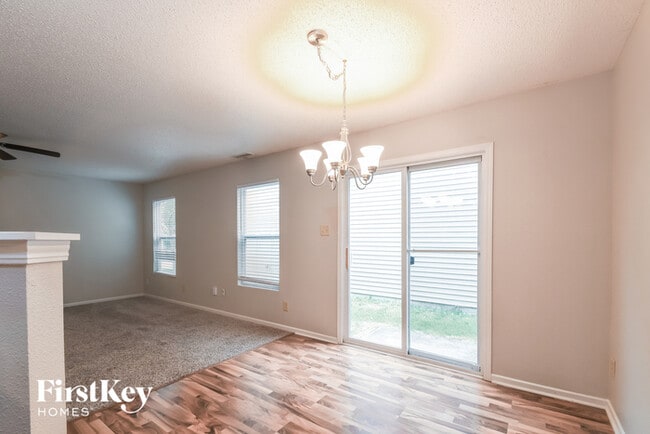 Building Photo - 12184 Maize Dr