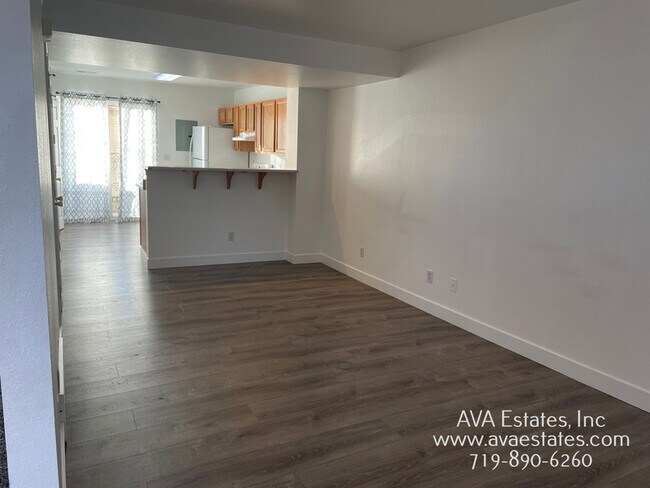 Building Photo - 1815 Montezuma Rd