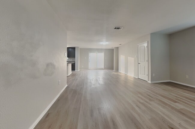 Building Photo - 1811 Corriander Trail