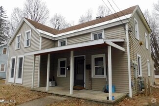Building Photo - 13 Montcalm Street