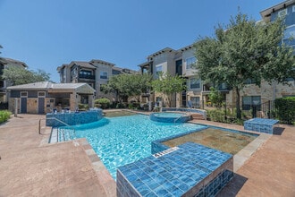 Building Photo - Cantera at Towne Lake
