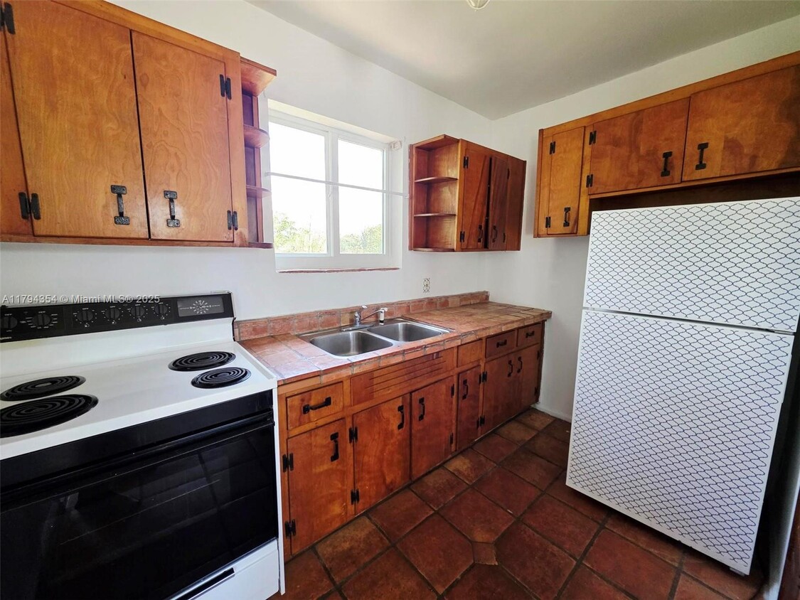 Foto principal - 524 Hampton Rd