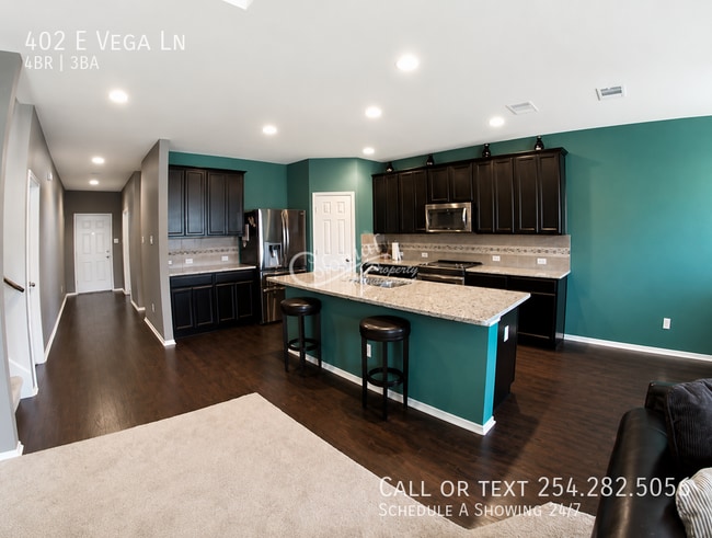 Building Photo - 402 Vega Ln