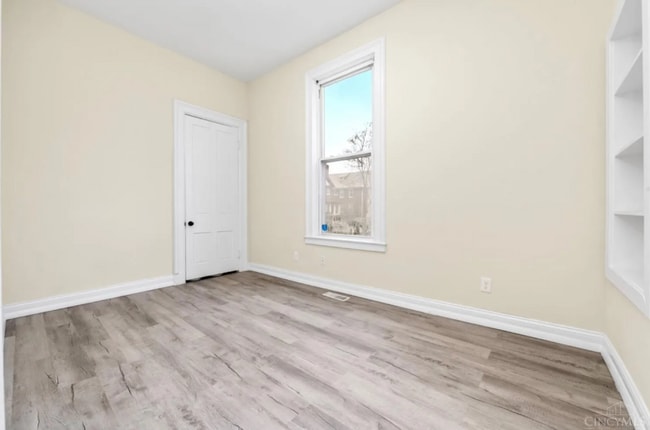 Bedroom 1 - 550 Hale Ave