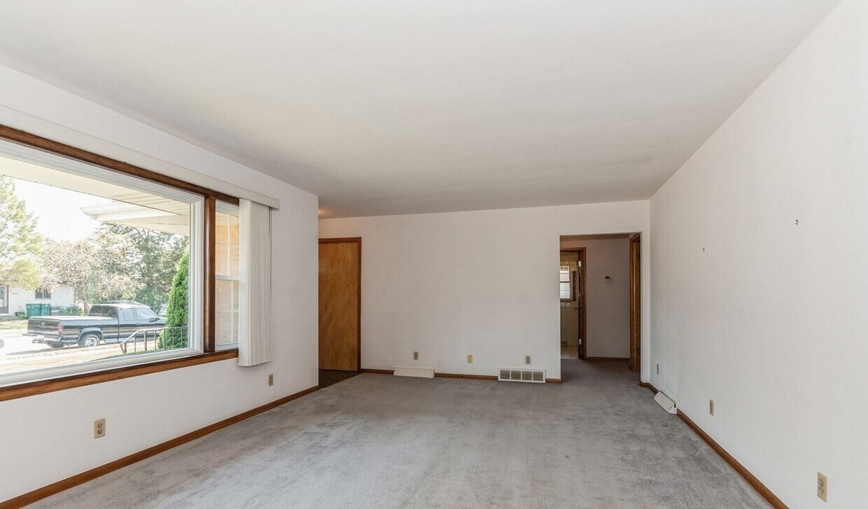 Foto principal - 1411 Highland Ave