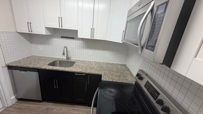 Foto del edificio - 4061 NW 9th Ave