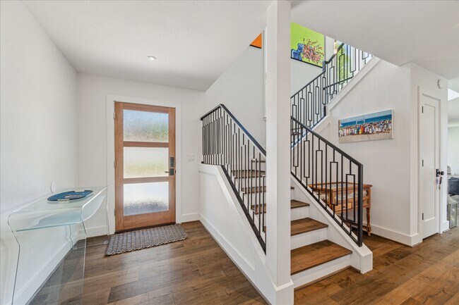 Foto del edificio - 7703 Bobbitt Ln